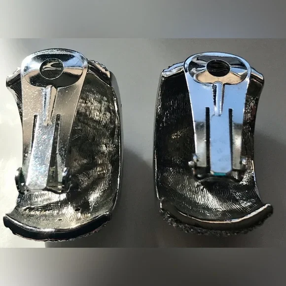 Costume Jewelry Clip-On Earrings - Picture 2 of 2